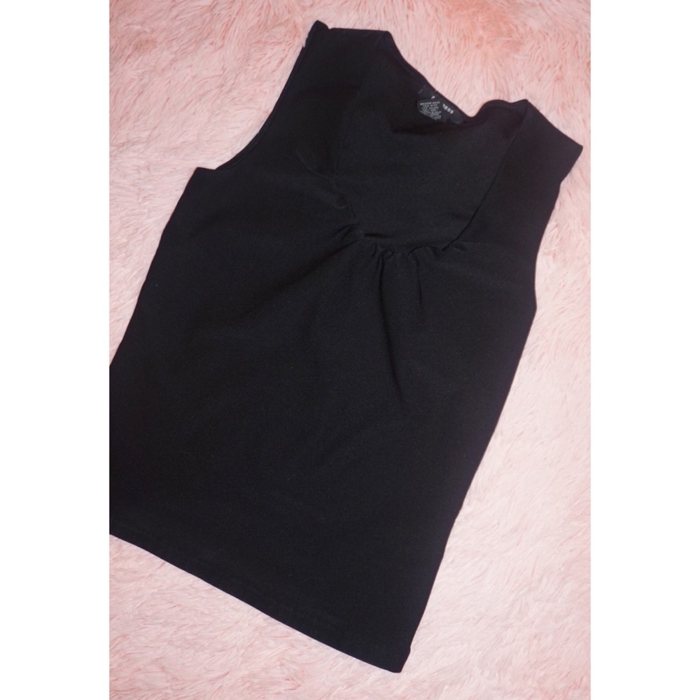 4 for $20 - Black Sleeveless Express Top